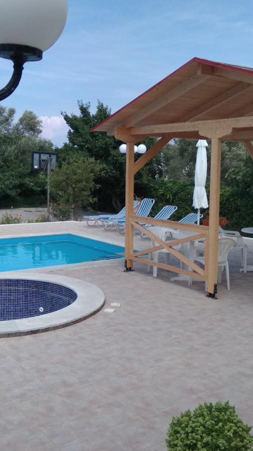 Amarandos Studios With Swimming Pool By Imagine Lefkada Tsoukaládhes Buitenkant foto